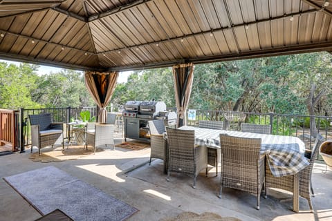 Covered Patio + Game Room: New Braunfels Home! House in New Braunfels