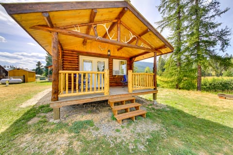 Cozy Farm Cabin - 9 Mi to Trout Creek! House in Idaho