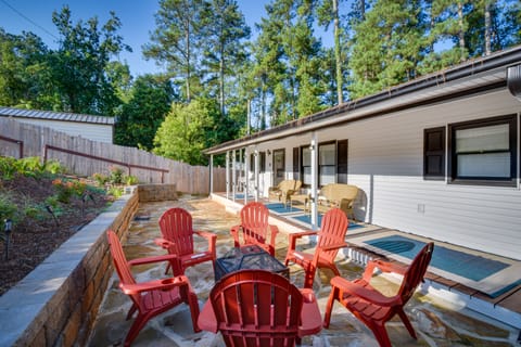 Waterfront Lake Hartwell Vacation Rental w/ Dock! House in Lake Hartwell