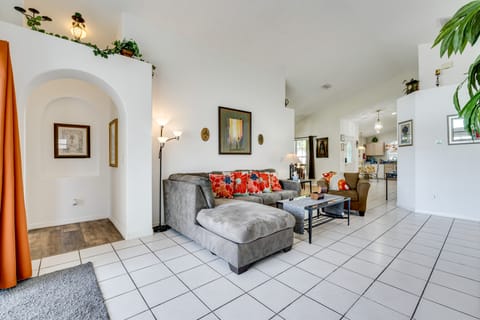 4 Mi to Disney: Family Getaway w/ Game Room! House in Four Corners