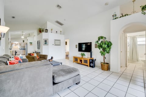 4 Mi to Disney: Family Getaway w/ Game Room! House in Four Corners