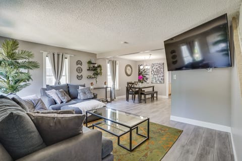 Minneapolis Home: Mins From US Bank Stadium & More House in Golden Valley