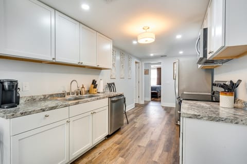 Pet-Friendly Charleston Home Near Dtwn! House in North Charleston