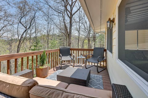 'Sweetwater Bluff' Home On The Hiawassee w/ Views! House in Tennessee