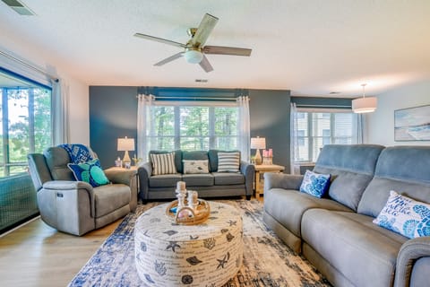 Sunset Beach Condo: Ideal Golfing Getaway! Apartment in Sunset Beach