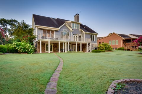 Grand Lakefront Home in Hartwell w/ Game Room! House in Reed Creek