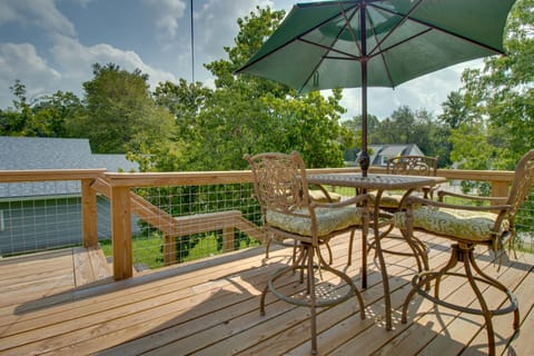 Unique Cotter Getaway w/ Deck & Outdoor Dining! House in Cotter