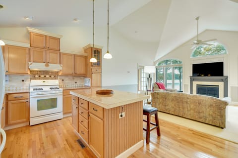 Spacious Lakefront New Auburn Home w/ Sunroom House in Wisconsin