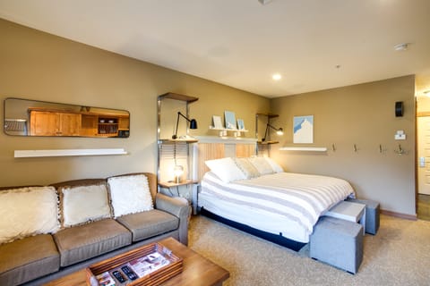 Pet-Friendly Silver Mountain Studio: Mountain View Apartment in Kellogg