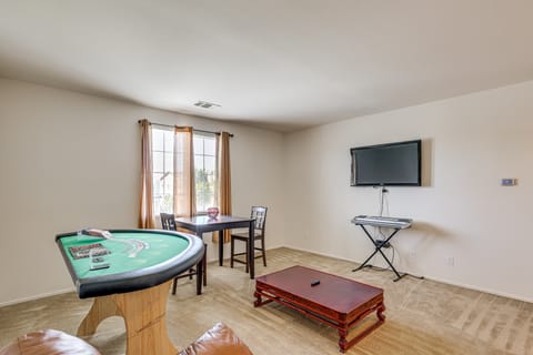 Large Menifee Home: 1 Block to Neighborhood Park! House in Menifee