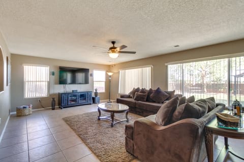 Chic New Mexico Retreat w/ Patio, Grill & Fire Pit House in New Mexico