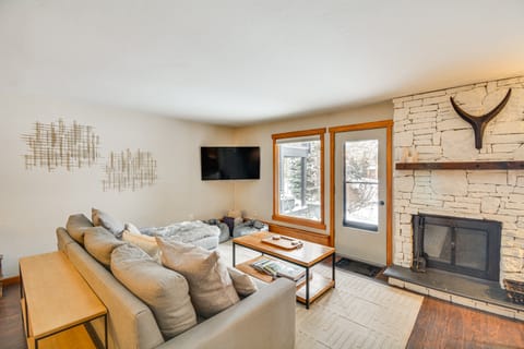 Patio & Grill! Ski Condo Near Beaver Creek Apartment in Eagle County