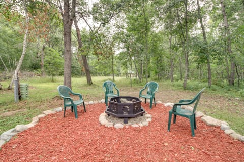 Pequot Lakes Vacation Rental w/ Patio & Fire Pit House in Minnesota
