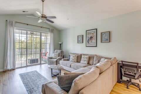 Barefoot Resort Condo w/ Pools & Balcony! Apartment in North Myrtle Beach