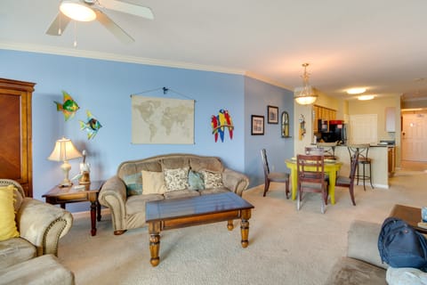 Beachfront Gulfport Vacation Rental w/ Balcony! Apartment in Gulfport