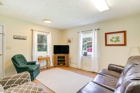 Tennessee Farm Vacation Rental w/ Game Room! House in Tennessee