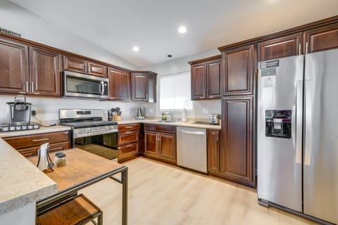 ASU Base! ~ 4 Mi to Old Town Scottsdale! House in Tempe