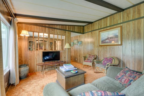 Cozy Salmon Home w/ Mountain Views & River Access House in Salmon River