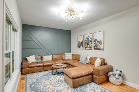 Asheville Retreat ~ 6 Mi to Biltmore & Downtown! House in Asheville