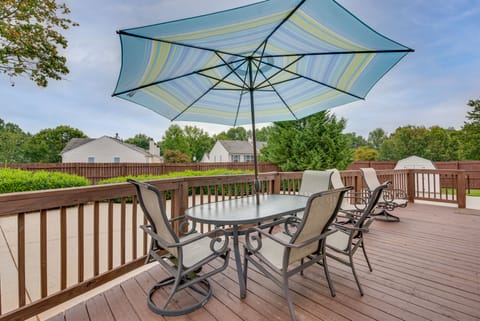 Welcoming Norcross Cottage w/ Deck + Shared Grill! Cottage in Norcross