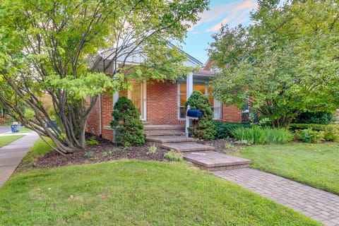 Royal Oak Home: 13 Mi to Downtown Detroit House in Royal Oak