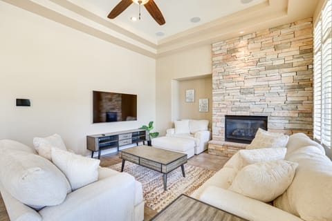 Poolside Dining! Family Home 5 Mi to Goodyear House in Litchfield Park