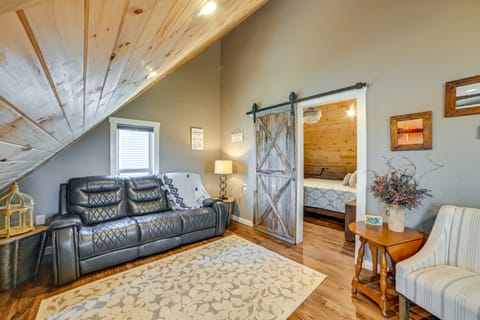 Lovely Lakefront Apartment w/ Boat Ramp Access Apartment in Tennessee