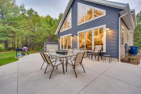 Waterfront Webster Cabin w/ Dock on Warner Lake! House in Wisconsin