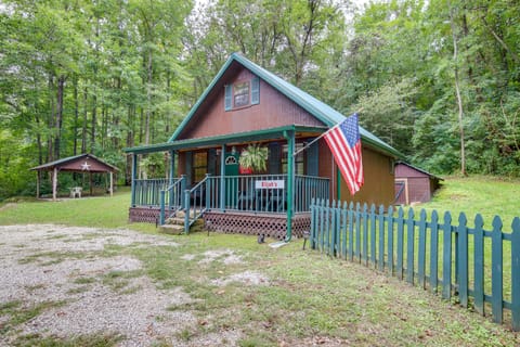 Riverfront Briceville Cabin w/ Patio & Fire Pit! House in Tennessee