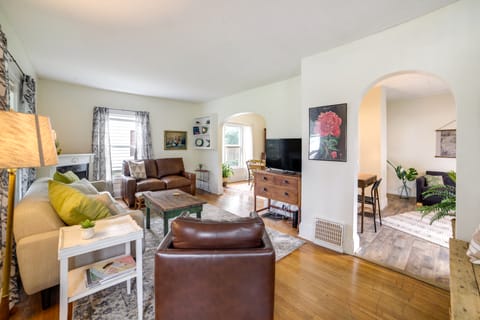 Family-Friendly Jackson Home w/ Sunroom: Near Golf House in Ohio