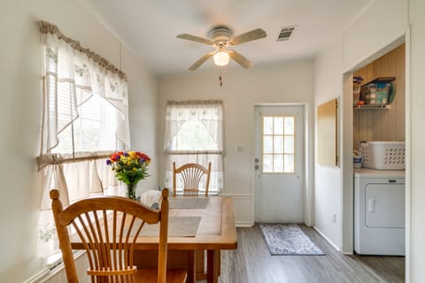 Weeki Wachee Home w/ Fire Pit: 13 Mi to Ocean! House in Florida