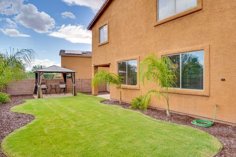 Tucson Getaway: 7 Mi to Saguaro National Park! House in Casas Adobes