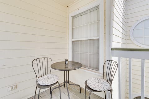 6 Mi to Disney: Family-Friendly Condo in Kissimmee Apartment in Kissimmee