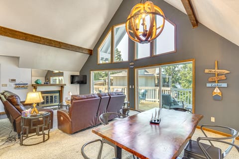 Private Dock + Fire Pit: Camdenton Retreat! House in Lake of the Ozarks