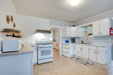 Peaceful Saint Germain Home w/ Fire Pit! House in St Germain