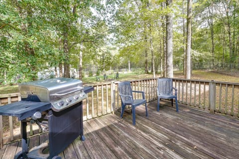 Pet-Friendly LaGrange Vacation Rental w/ Deck! House in LaGrange
