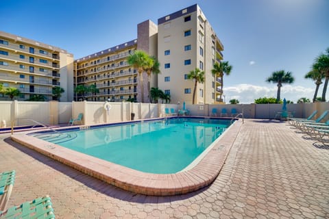Pool, Hot Tub & Beach Access: Cocoa Beach Home! Apartment in Cocoa Beach