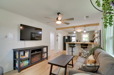 Burnside Vacation Rental, Walk to Lake Cumberland! House in Burnside