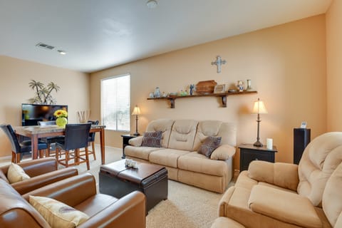 Outdoor Oasis! Getaway 5 Mi to State Farm Stadium House in Avondale