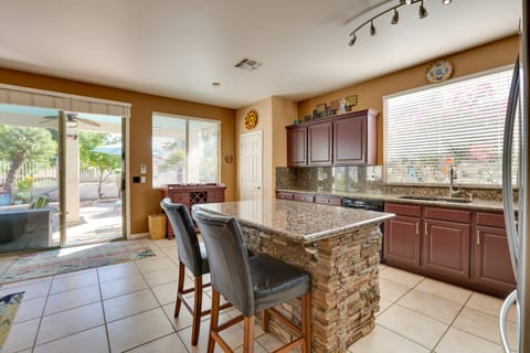 Outdoor Oasis! Getaway 5 Mi to State Farm Stadium House in Avondale