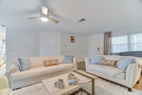 Largo House w/ Backyard Oasis & Proximity to Beach House in Indian Rocks Beach