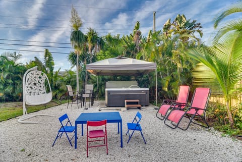 Largo House w/ Backyard Oasis & Proximity to Beach House in Indian Rocks Beach