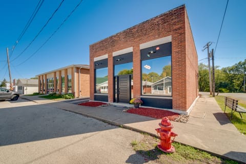 Idyllic Biggsville Vacation Rental: 10 Mi to River House in Iowa