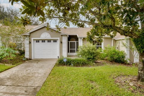 20 Mi to Disney: Condo w/ Pool Access in Clermont! Apartment in Clermont