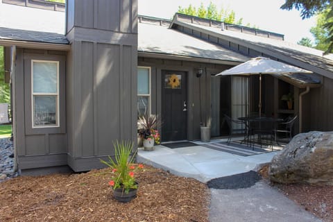 Whitefish Condo w/ Pool Access + Close to Hiking! Apartment in Whitefish