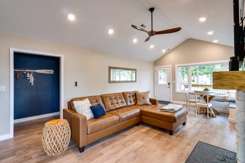 Lakefront Home w/ Private Dock in Sunrise Beach! House in Sunrise Beach