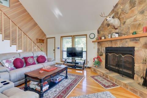 West Virginia Home w/ Deck on Golf Course House in Shenandoah Valley