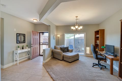 Mtn Views: Family-Friendly Gold Canyon Getaway! House in Gold Canyon