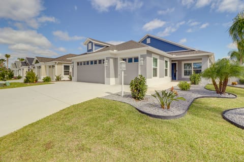 Community Pool & Tennis Court: Gem in The Villages House in Leesburg