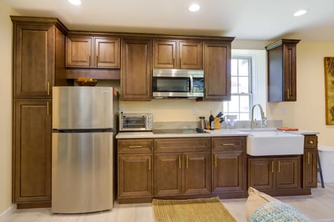 Fayetteville Guest House: Walk to Nature Preserve! Apartment in Fayetteville